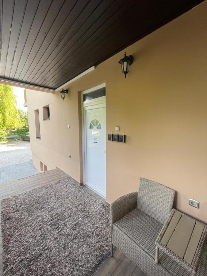 CITY Apartmanház Balatonföldvár Exterior foto